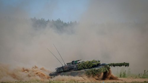 Weltweite Militärausgaben: Weltweite Militärausgaben erneut auf Höchststand