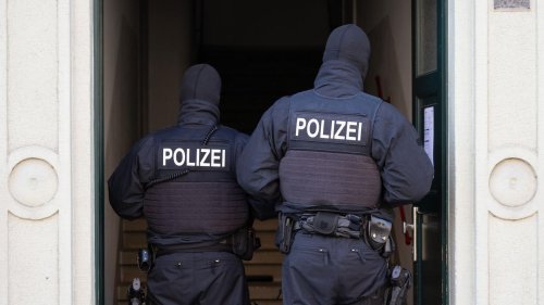 Bundesweite Ermittlungen: Haus von "Reichsbürger"-Leitung im Südwesten durchsucht