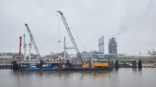 Energieversorgung: BUND klagt gegen festes LNG-Terminal in Stade