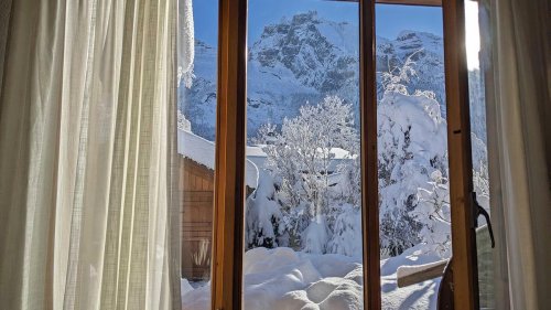 Ferienhaus in den Alpen: Wenn die Wahrheit näher kommt ...