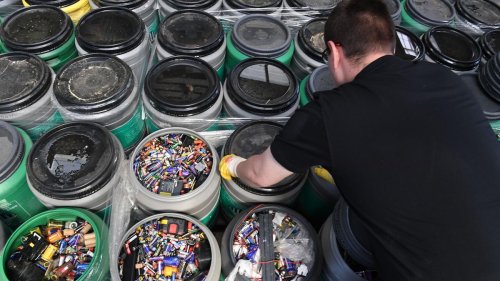 Magdeburg: Recyclinganlage für Lithium-Batterien eröffnet