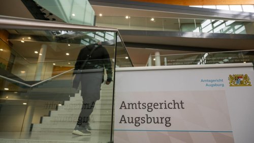 Prozess um Behandlungsfehler: Ärztin soll für Tod von zwei Patienten verantwortlich sein