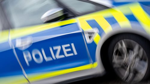 Kuschelhase zurück bei Kind: Polizei rettet Kuscheltier von der Autobahn