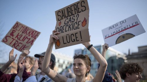 Klimastreik: Hunderte fordern: Klimaschutz muss Priorität haben