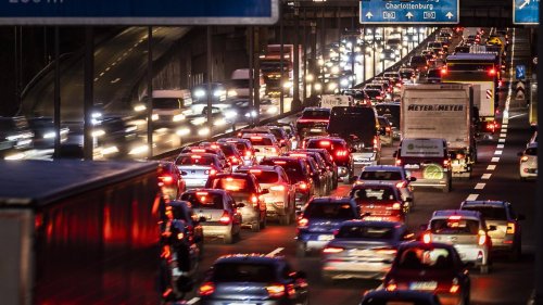 Oberverwaltungsgericht Berlin-Brandenburg: Gericht verpflichtet Regierung zu Sofortmaßnahmen gegen Klimagase