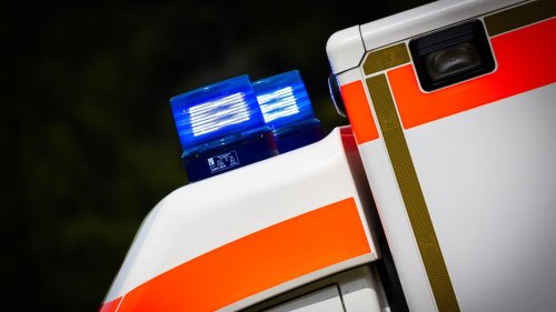 Offenbach: Fußgängerin stirbt nach Unfall mit Lkw
