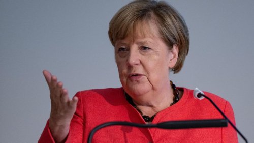 Sammlung: Merkels Schuhe für Schuhmuseum lassen auf sich warten