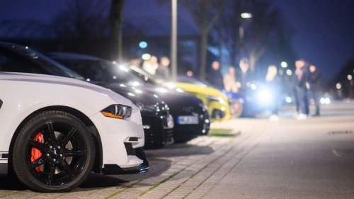 Kontrollen angekündigt: Polizei nimmt Autoposer-Szene an "Car-Freitag" in den Blick