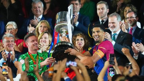 Endspiel in Sevilla: Nach Verlängerung: Barcelona gewinnt Pokalfinale gegen Real