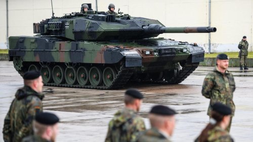 Ukraine-Überblick: Offenbar verdeckte Mobilisierung in Russland, Leopard-Panzer aus NRW