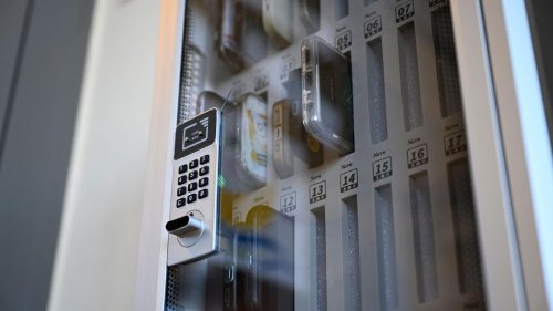Maßnahme für den Unterricht: Smartphones landen an Rostocker Schule im Tresor