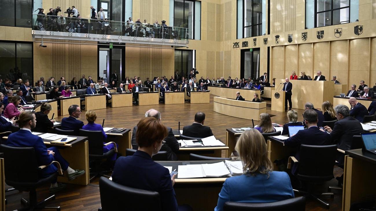 Lockerung der Schuldenbremse: Bundesrat stimmt Schuldenpaket von Union und SPD zu