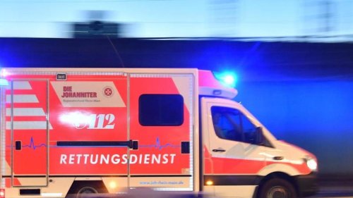 Zwei Verletzte bei Auto-Unfall in Berlin-Wittenau