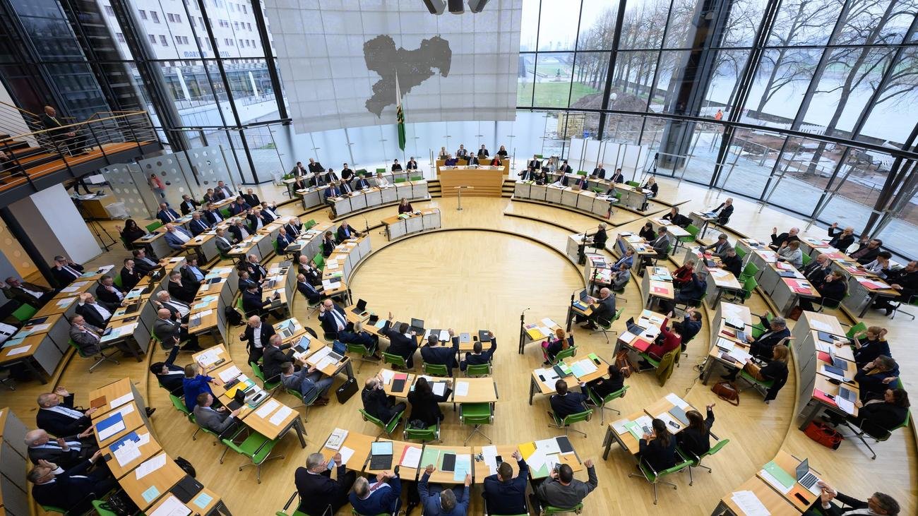 Finanzpolitik: Kritik am Sachsenfonds - Grüne sprechen von Schattenhaushalt
