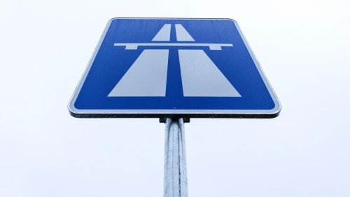 Verkehr: Fahrbahn wird erneuert: mehrere Sperrungen auf der A93