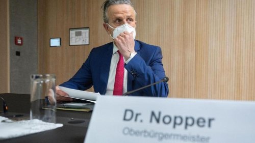 Kommunen: Stuttgarts OB wird vereidigt: Nach einem Jahr Warteschleife