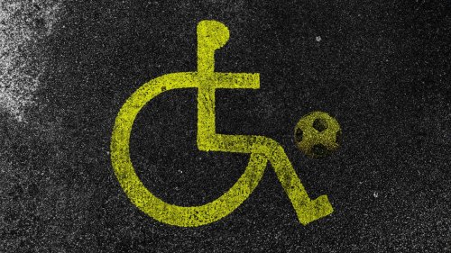 Barrierefreiheit im Stadion: Wie die Bundesliga Rollstuhlfahrer ausschließt
