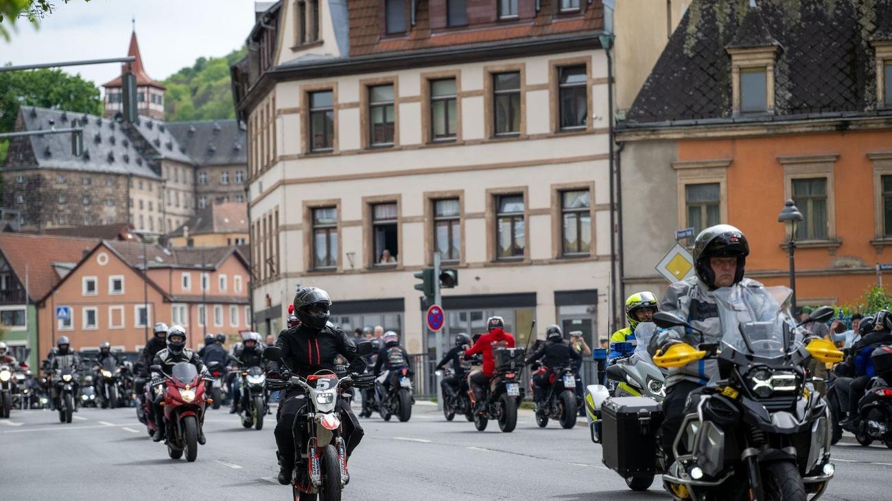Motorsport: Motorradsternfahrt beginnt - Tausende Biker erwartet