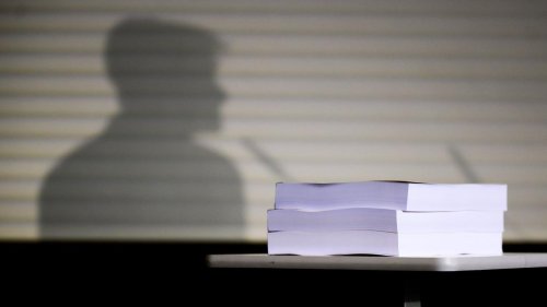 Sexuelle Gewalt in Kirche: Sexuelle Gewalt in Kirche - Betroffene kritisieren Regierung