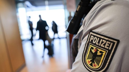 Bundespolizei: Abgeschobener Mörder reiste wieder ein: Festnahme