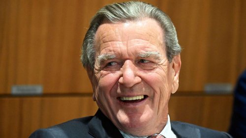 Ex-Kanzler soll vor Ausschuss: Grüne fordern amtsärztliches Attest für Ex-Kanzler Schröder