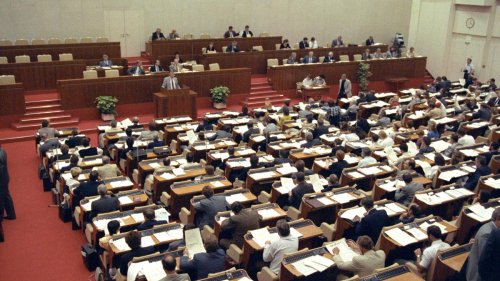 Geschichte: Landtagspräsident: Volkskammerwahl als Symbol des Neubeginns