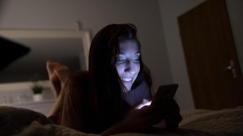 "Freizeit" am Abend: Das Problem mit der Schlafaufschieberitis