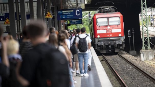 Verkehr: 9-Euro-Ticket sorgt für deutlich mehr Bahnreisen