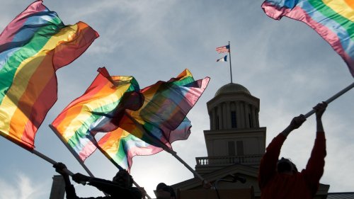 LGBTQIA-Rechte: Iowa und Georgia verbieten Transgender-Behandlung für Minderjährige