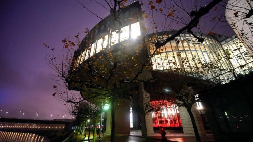 Straßenraub: Landtag: 110.000-Euro-Uhr von Handgelenk geraubt