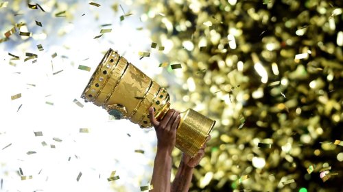 DFB-Pokalfinale: Arminia gegen den VfB: Wüst und Kretschmann fachsimpeln