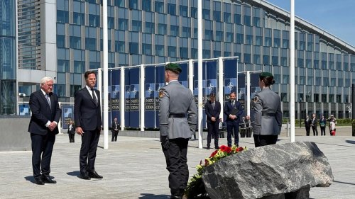 Festakt in Brüssel: 70 Jahre Bündnistreue: Nato feiert Beitritt Deutschlands