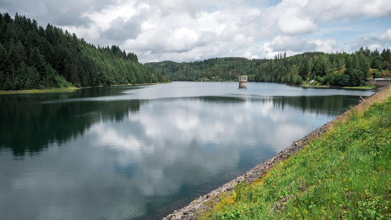 Wichtige Ressource für Wasser: Stauseen als Trinkwasserquelle: Klimawandel mindert Qualität