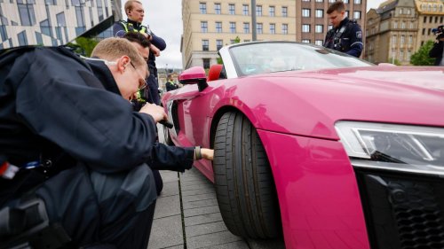 Kontrollen am Karfreitag: Großeinsatz gegen Raserei und illegale Auto-Umbauten