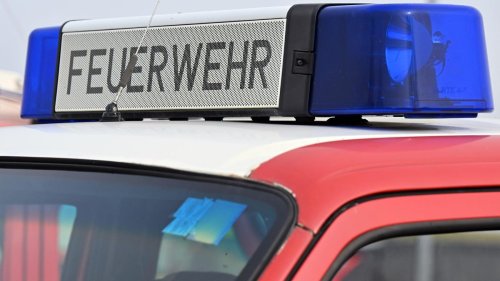 Feuerwehr-Einsatz in Hannover: Wegen Sturms? Baugerüst am NDR-Funkhaus stürzt zum Teil ein