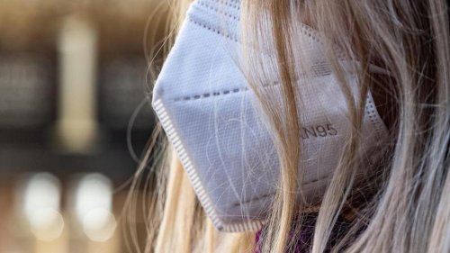 Gesundheit: FFP2-Maskenpflicht im öffentlichen Nahverkehr