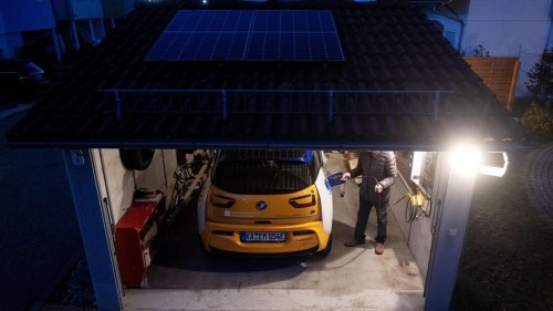 Elektromobilität: Solarstrom-Förderprogramm für E-Autos endet bereits nach einem Tag