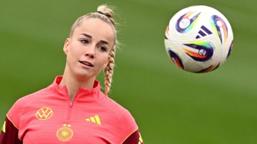 Neuerscheinungen: "Im Kampf um den Ball verschwindet die weibliche Anmut"