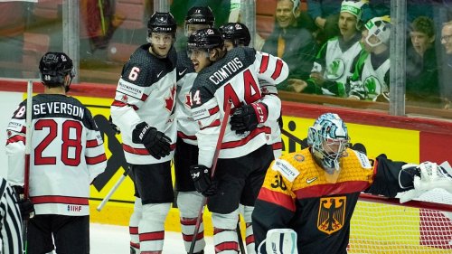 Eishockey: WM-Auftaktpleite gegen Kanada: DEB-Team verliert 3:5
