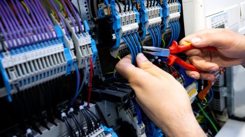 Arbeitsmarkt: 445.000 Menschen pendeln zum Arbeiten nach Bayern