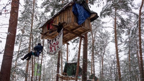 Naturschutz: Protest gegen Kiesabbau bei Radeburg: Camp droht Räumung