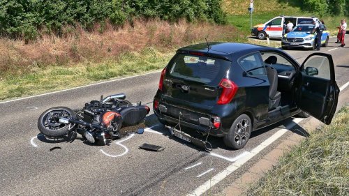 Kreis Ludwigsburg: Biker wird bei Unfall überrollt: Lebensgefährlich verletzt