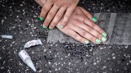Straßenblockaden: Berliner Polizei darf keine Gebühren von Klimaaktivisten erheben