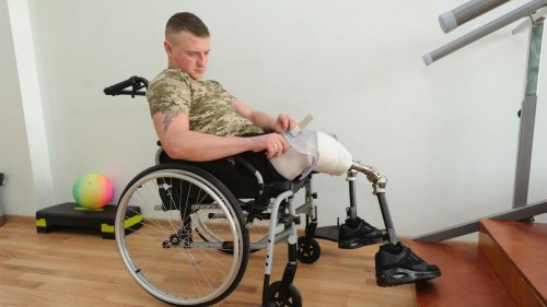 Kriegsfolgen: Für Kriegsverletzte: Prothesen für ukrainische Soldaten