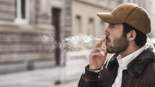 Alkohol und Zigaretten: Dann doch lieber eine rauchen