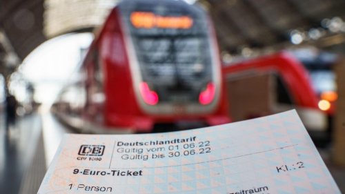 Verkehr: 9-Euro-Tickets im Saarland bei Verkaufsstart gefragt