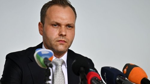 Einstufung als rechtsextrem: Thüringer AfD-Vize-Fraktionschef: Kein Grund zur Mäßigung