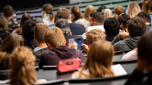 Vorlesungsbeginn in Hessen: Wie sich Mietpreise auf das Studium auswirken