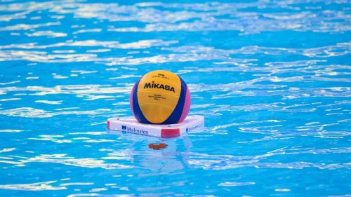 Wasserball: Wasserball: Sieg für Spandau-Frauen, Männer verlieren