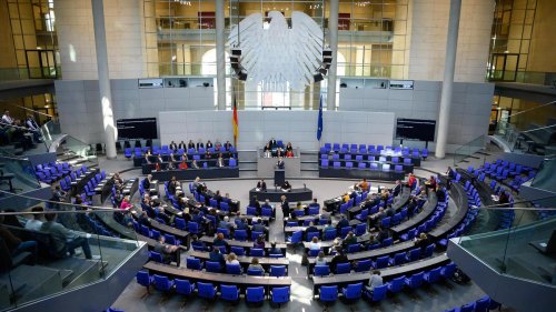 Energiekrise: Bundestag stimmt für Mehrwertsteuersenkung auf Gas